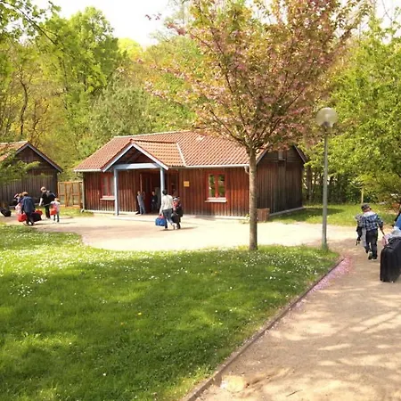 Schullandheim Dom wakacyjny *